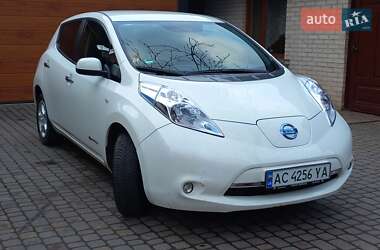 Хетчбек Nissan Leaf 2016 в Луцьку