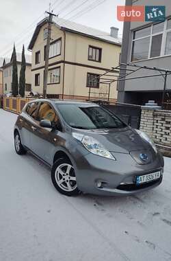 Хетчбек Nissan Leaf 2013 в Івано-Франківську