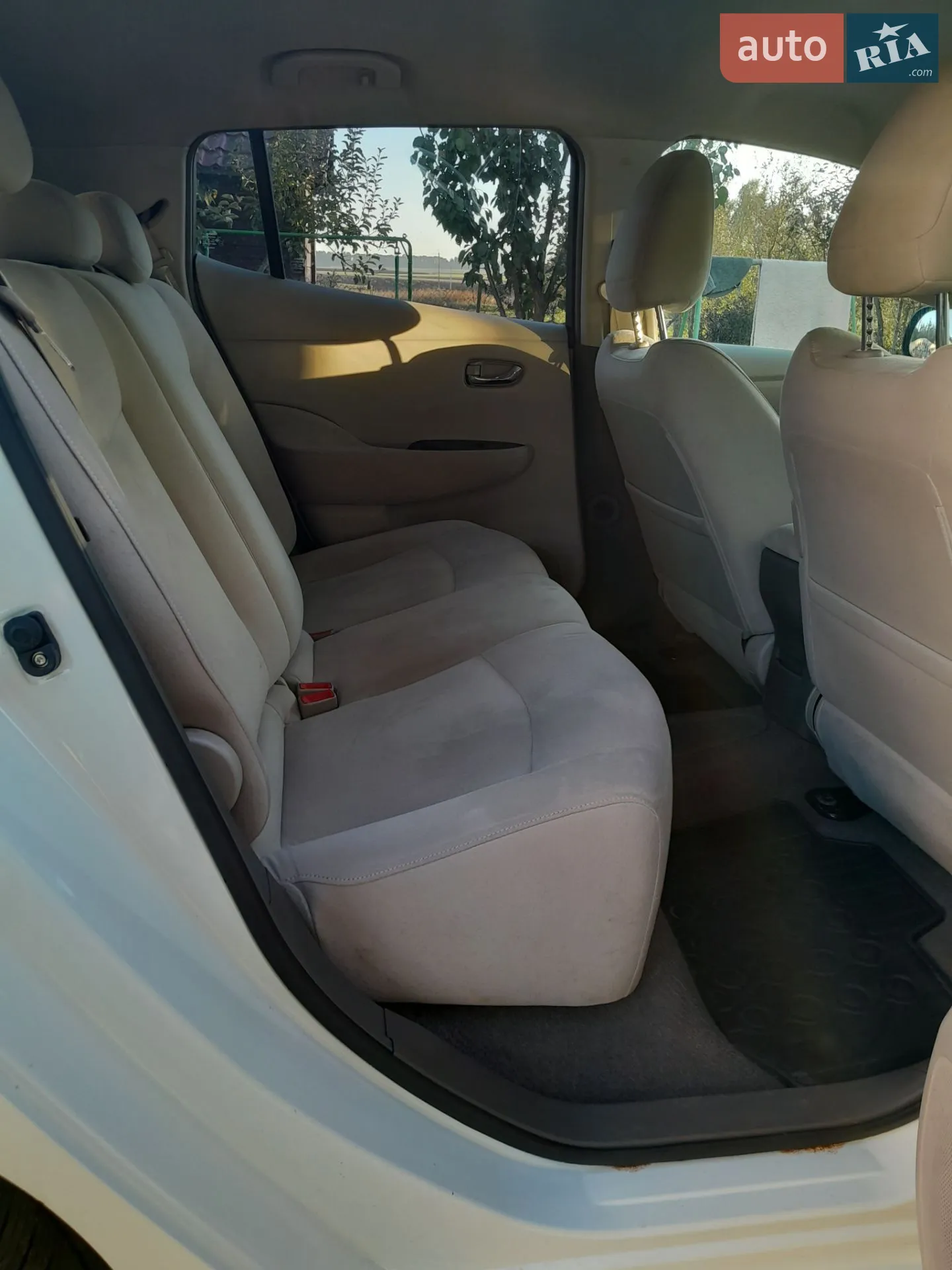 2012 Nissan Leaf - мініатюра 2