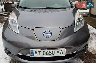 Хэтчбек Nissan Leaf 2014 в 