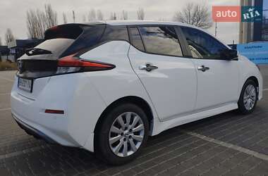 Хетчбек Nissan Leaf 2022 в Одесі