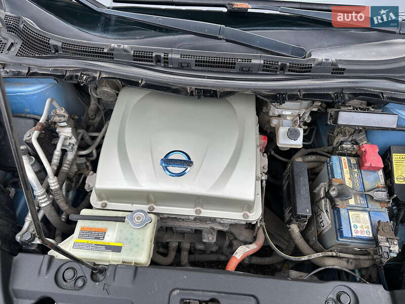 Хетчбек Nissan Leaf 2015 в Броварах фото 38 Хетчбек Nissan Leaf 2015 в Броварах