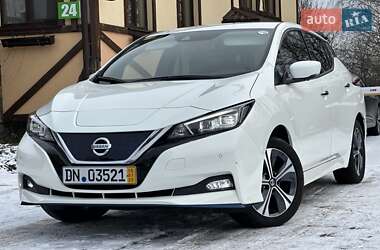 Хэтчбек Nissan Leaf 2021 в Хмельницком