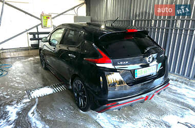 Хэтчбек Nissan Leaf 2018 в 