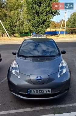 Хетчбек Nissan Leaf 2014 в Кропивницькому