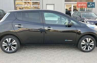 Хэтчбек Nissan Leaf 2015 в Киеве