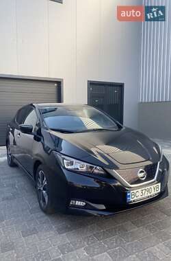 Хэтчбек Nissan Leaf 2021 в Львове