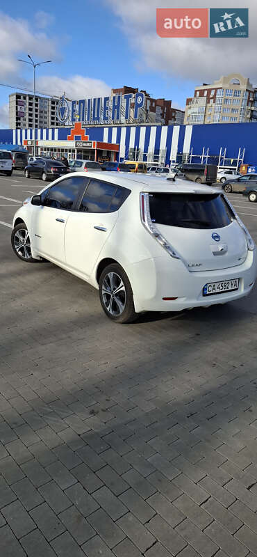 Хэтчбек Nissan Leaf 2016 в Умани фото 5 Хэтчбек Nissan Leaf 2016 в Умани