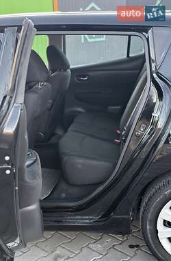 Хетчбек Nissan Leaf 2014 в 