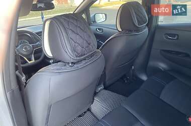 Хэтчбек Nissan Leaf 2020 в 