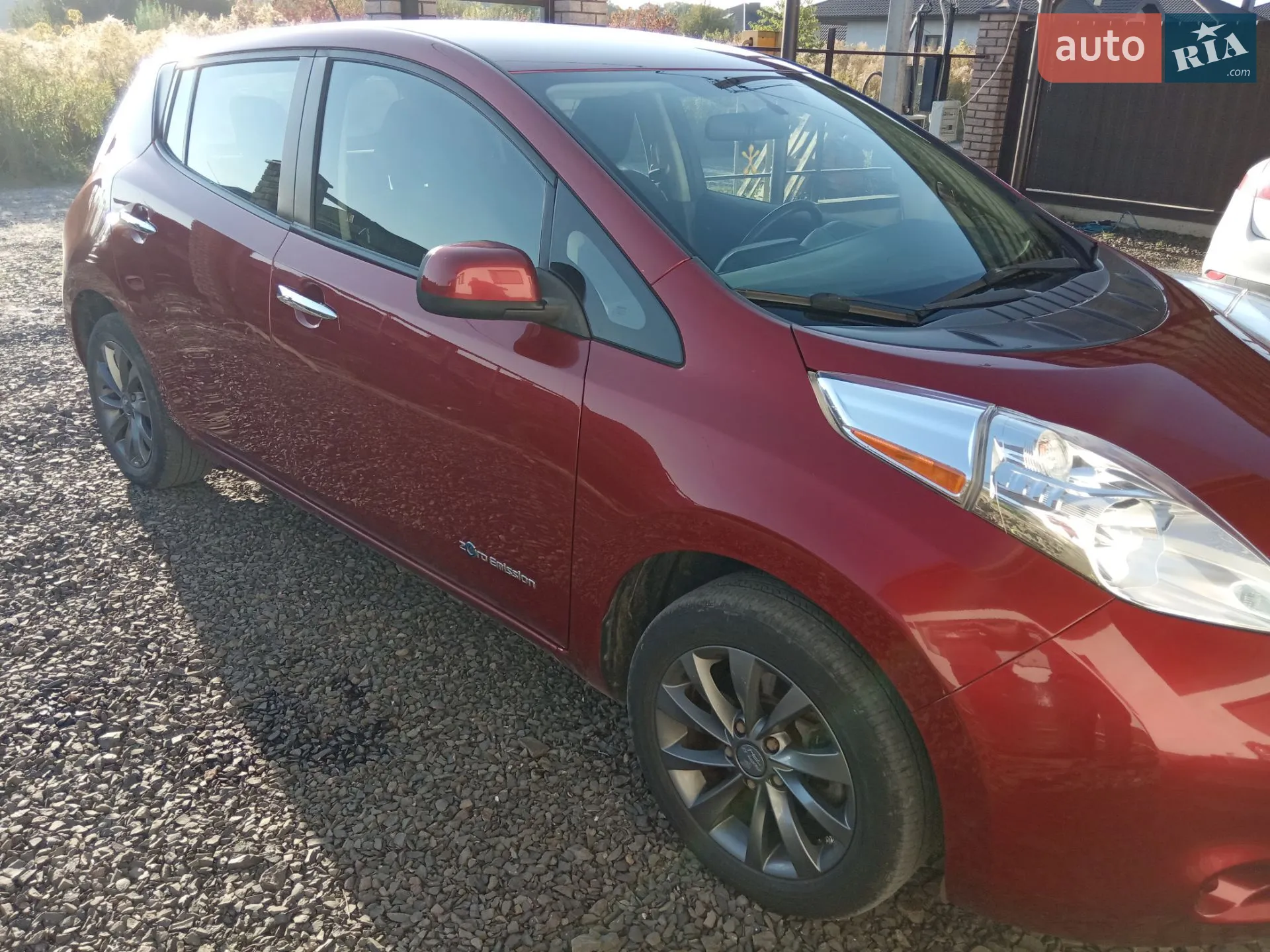 2015 Nissan Leaf - мініатюра 2
