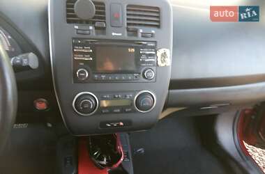 Хэтчбек Nissan Leaf 2015 в 