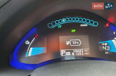 Хетчбек Nissan Leaf 2013 в Івано-Франківську