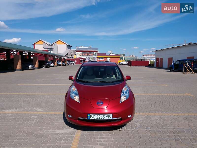 Nissan Leaf 2011