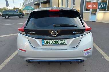 Хэтчбек Nissan Leaf 2018 в 