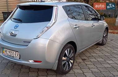 Хэтчбек Nissan Leaf 2016 в Павлограде