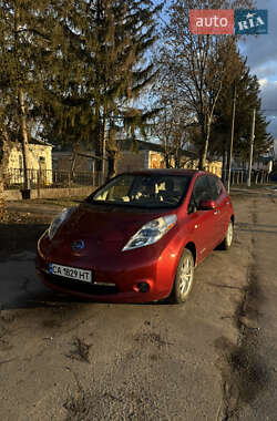 Хетчбек Nissan Leaf 2012 в Умані