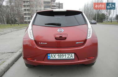 Хетчбек Nissan Leaf 2014 в Дніпрі