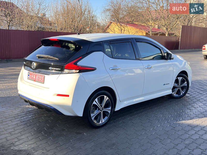 Хетчбек Nissan Leaf 2019 в Львові