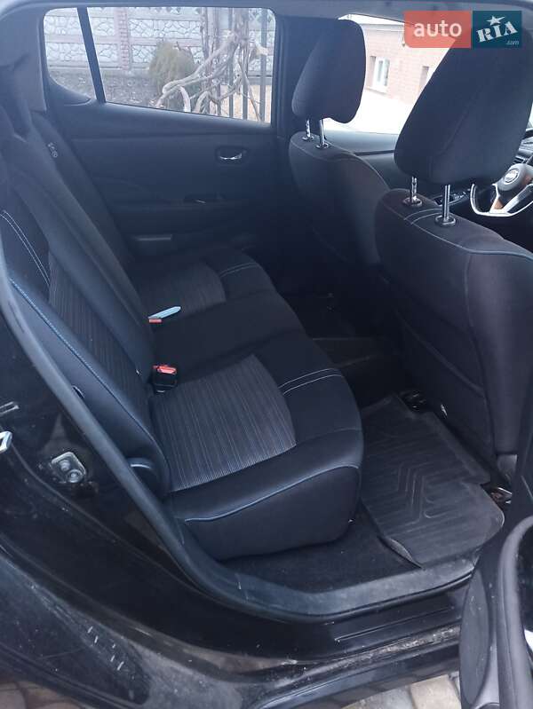 Хэтчбек Nissan Leaf 2018 в Золочеве фото 3 Хэтчбек Nissan Leaf 2018 в Золочеве