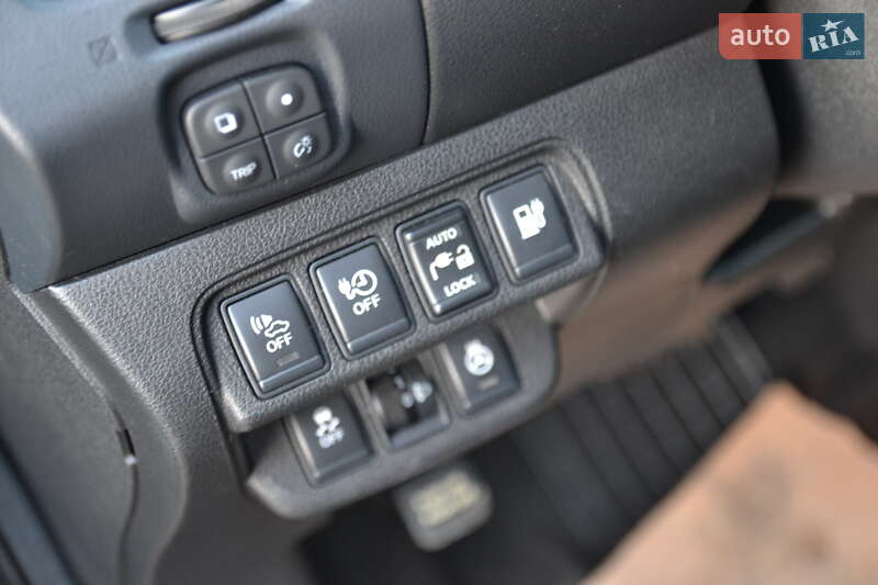 Хэтчбек Nissan Leaf 2014 в Луцке фото 14 Хэтчбек Nissan Leaf 2014 в Луцке
