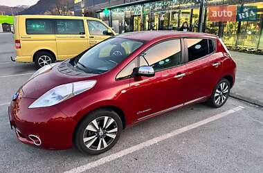 Хетчбек Nissan Leaf 2014 в Дніпрі