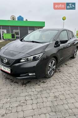 Хэтчбек Nissan Leaf 2018 в Новомосковске