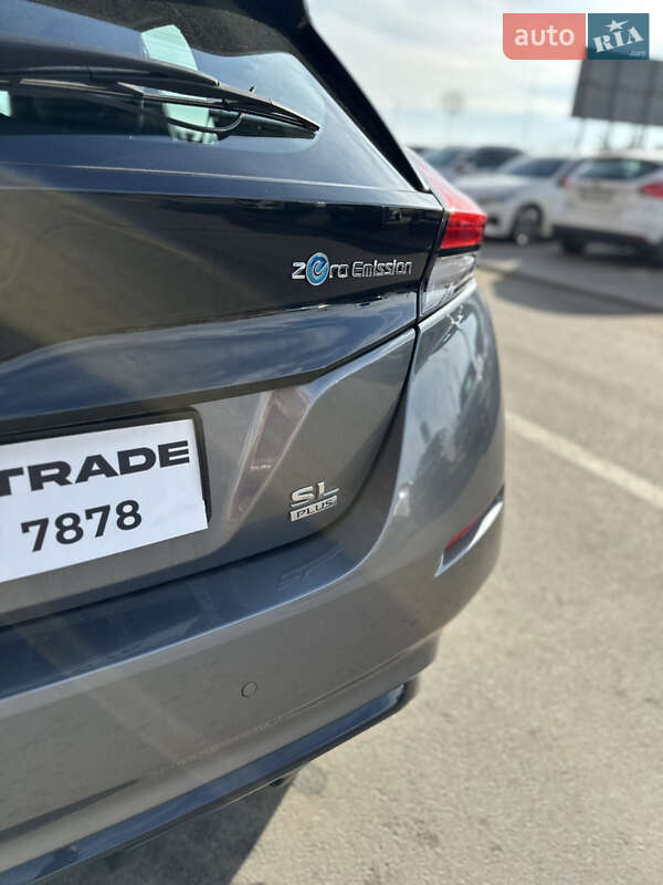 Хэтчбек Nissan Leaf 2021 в Тернополе