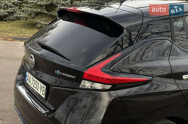 Хэтчбек Nissan Leaf 2018 в 