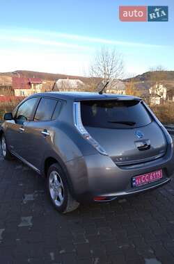 Хэтчбек Nissan Leaf 2014 в 