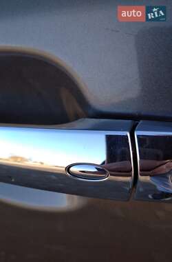 Хэтчбек Nissan Leaf 2014 в 