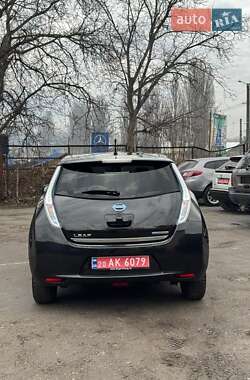 Хетчбек Nissan Leaf 2013 в Кам'янець-Подільському