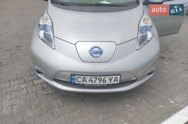 Хэтчбек Nissan Leaf 2012 в Умани