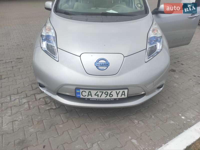 Nissan Leaf 2012