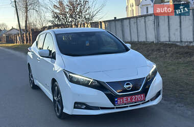 Хэтчбек Nissan Leaf 2019 в 