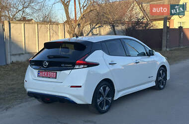 Хэтчбек Nissan Leaf 2019 в 