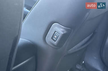 Хэтчбек Nissan Leaf 2019 в 