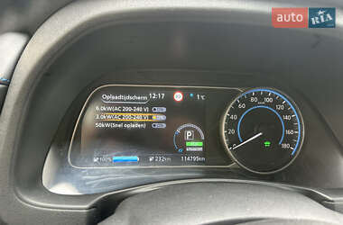 Хэтчбек Nissan Leaf 2019 в 
