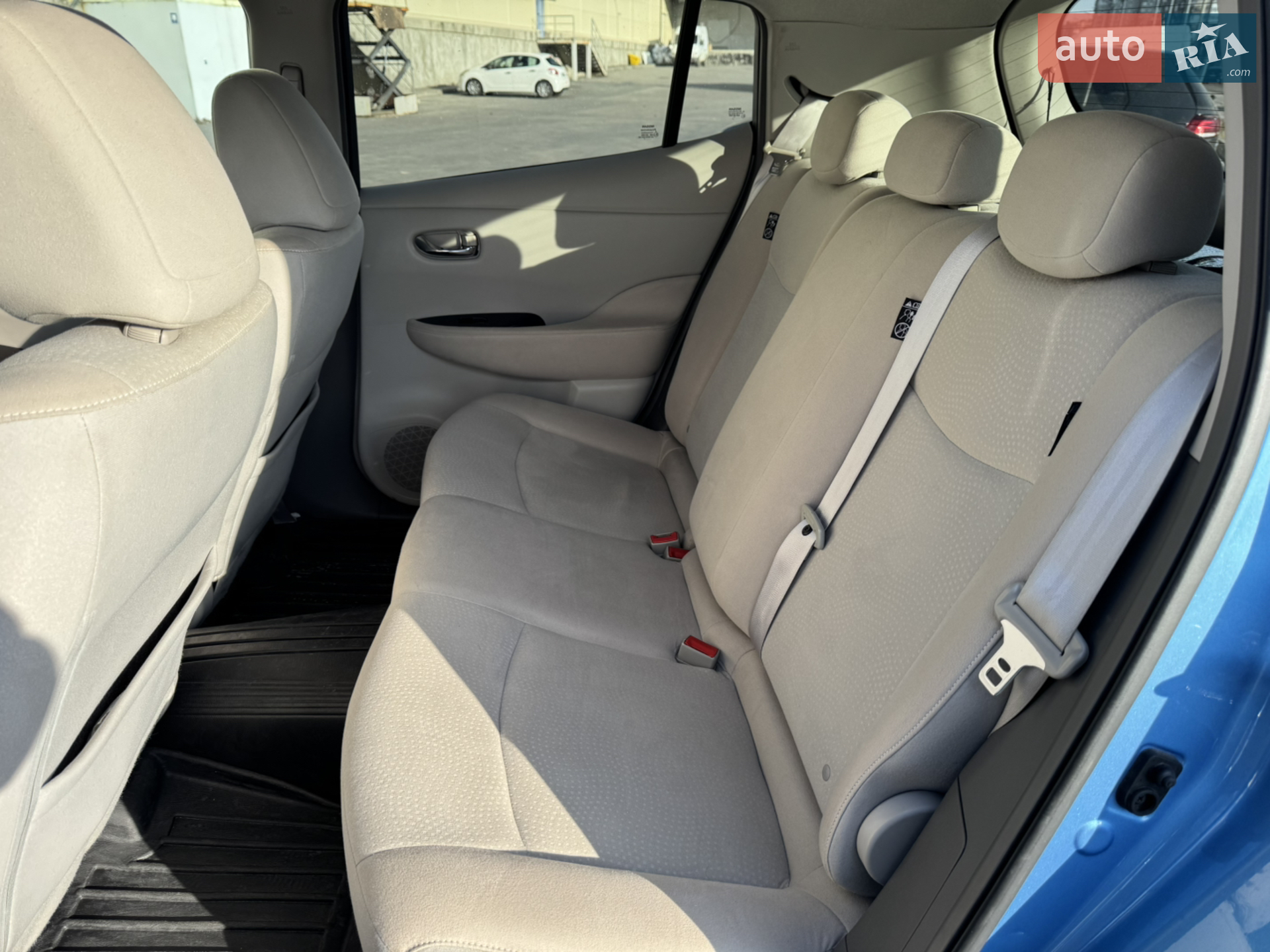 2013 Nissan Leaf - мініатюра 16