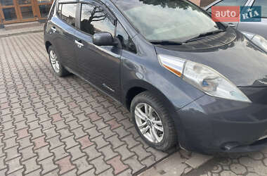 Хетчбек Nissan Leaf 2013 в 