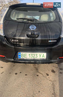 Хетчбек Nissan Leaf 2011 в Миколаєві