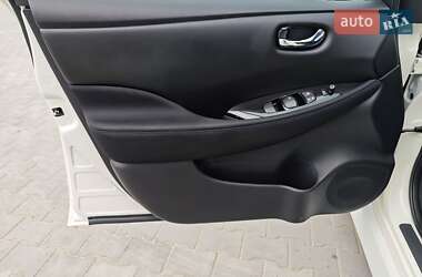 Хетчбек Nissan Leaf 2020 в 