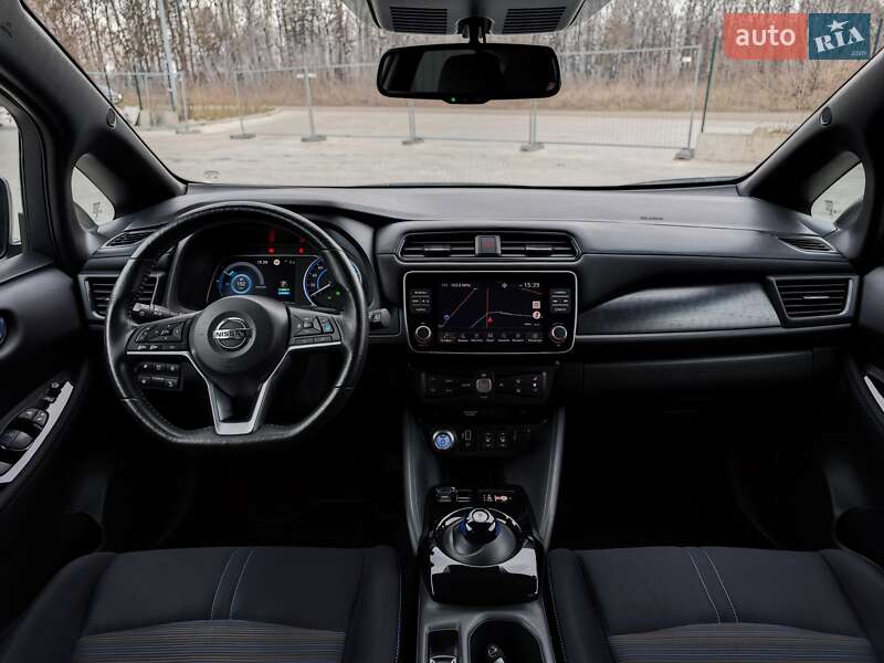 Хэтчбек Nissan Leaf 2020 в Дубно