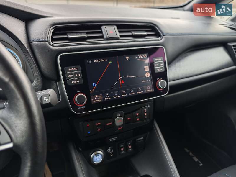 Хэтчбек Nissan Leaf 2020 в Дубно