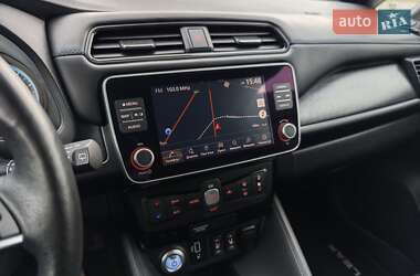 Хетчбек Nissan Leaf 2020 в 