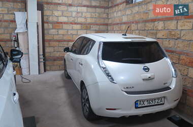 Хэтчбек Nissan Leaf 2013 в Мерефа