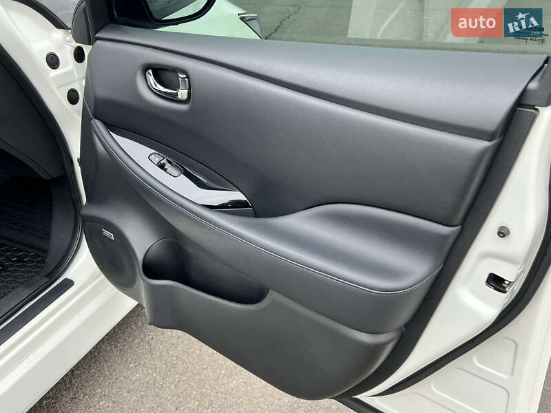Хетчбек Nissan Leaf 2018 в Кривому Розі