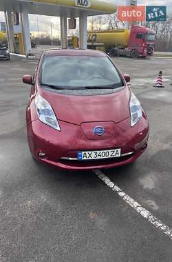 Хэтчбек Nissan Leaf 2012 в Киеве