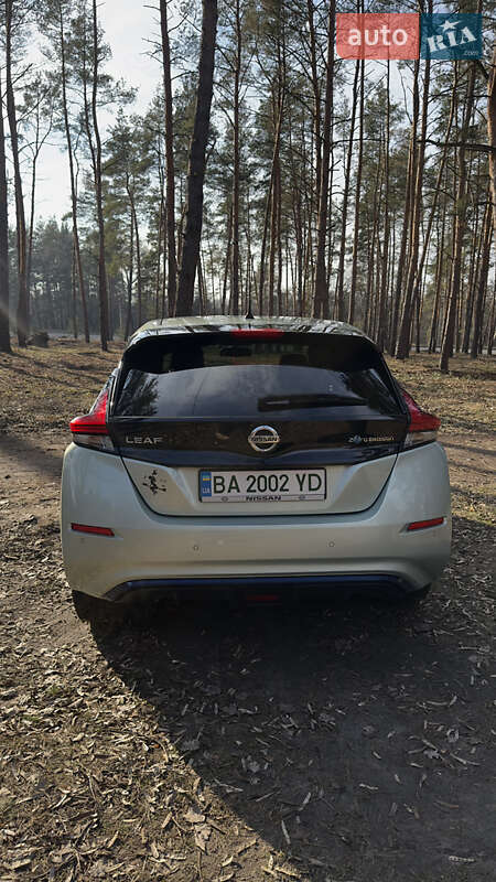 Хэтчбек Nissan Leaf 2018 в Кропивницком фото 10 Хэтчбек Nissan Leaf 2018 в Кропивницком