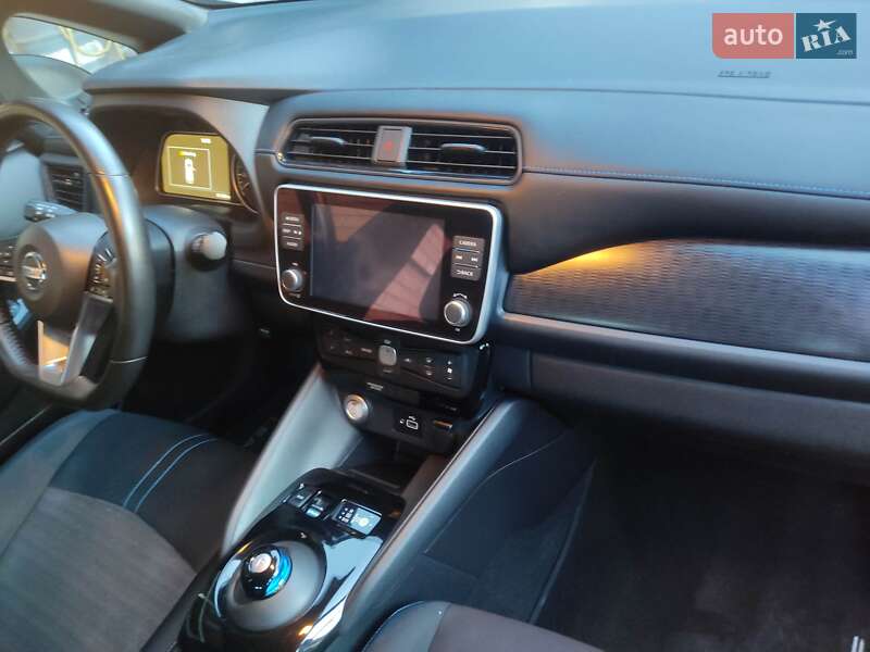 Хэтчбек Nissan Leaf 2019 в Ковеле